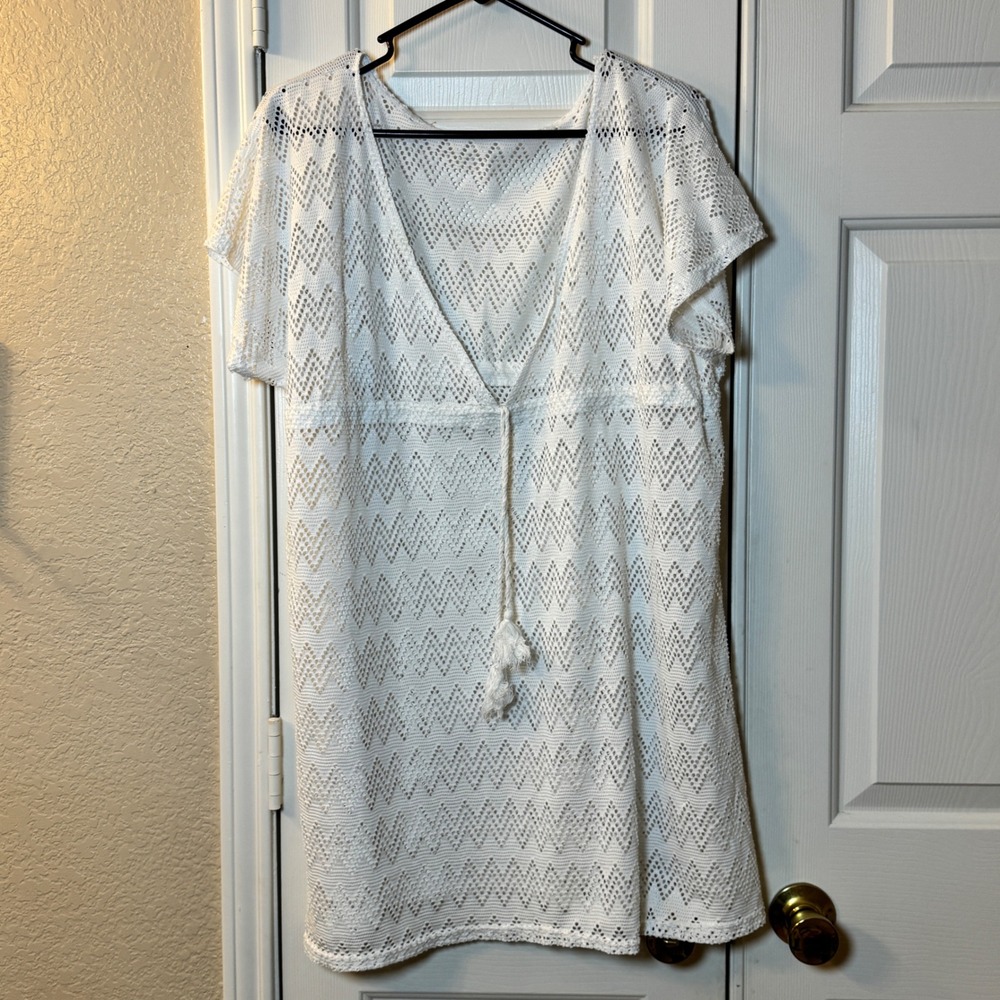 White Zig Zag Pattern Pullover Swimsuit Cover Up Tie Front VNeck Womens One Size